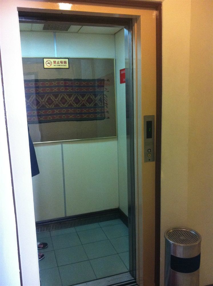 City Inn Кучинг Экстерьер фото